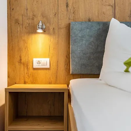 Oberhuberhof Farm stay Rodengo